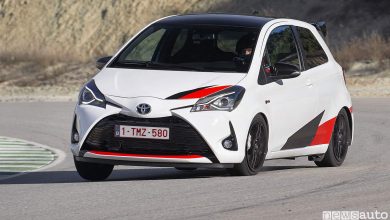Toyota yaris grmn inserimento curva assetto auto sportiva
