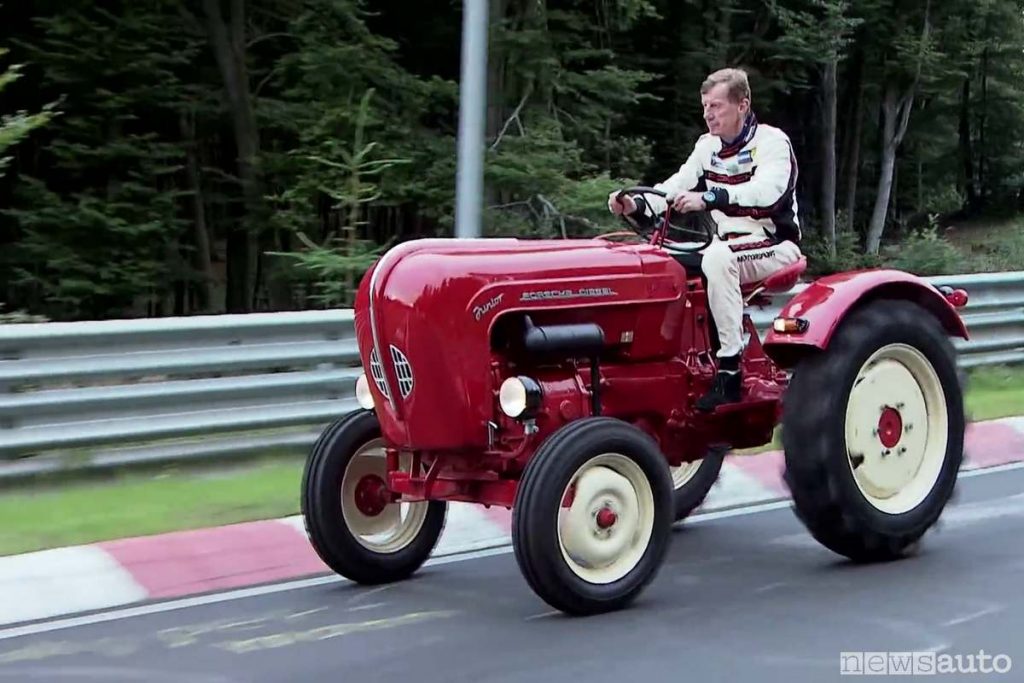 porche-tractor walter rohrl1 Ring