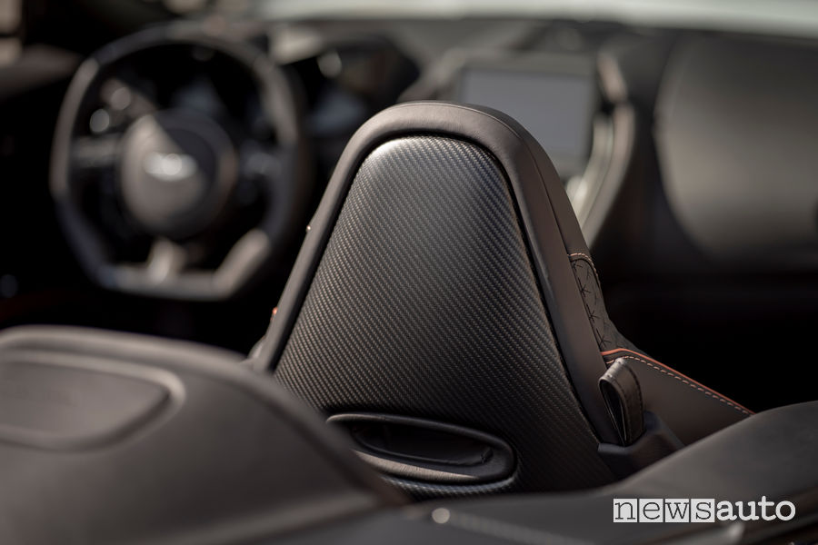 Fibra di carbonio abitacolo Aston Martin DBS Superleggera Volante