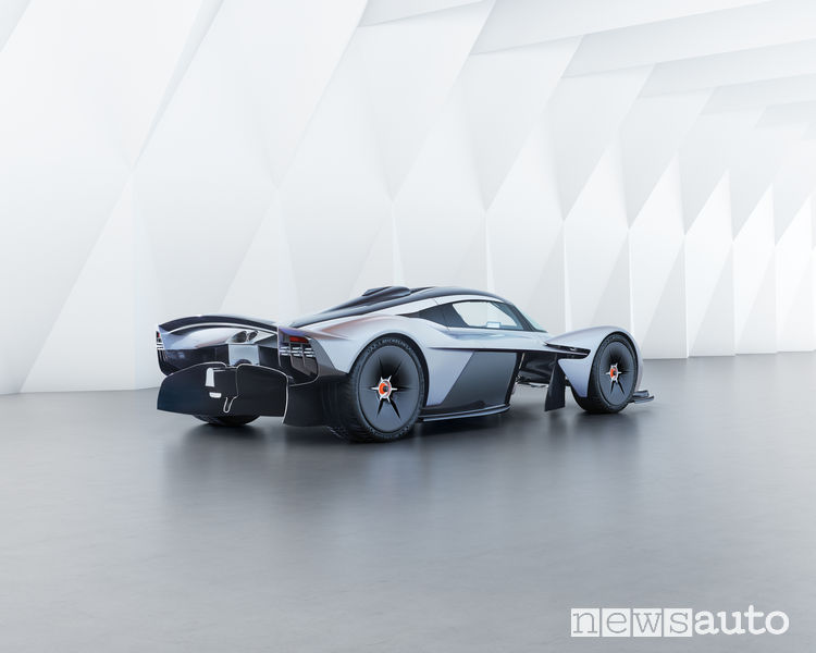 Aston martin V1210