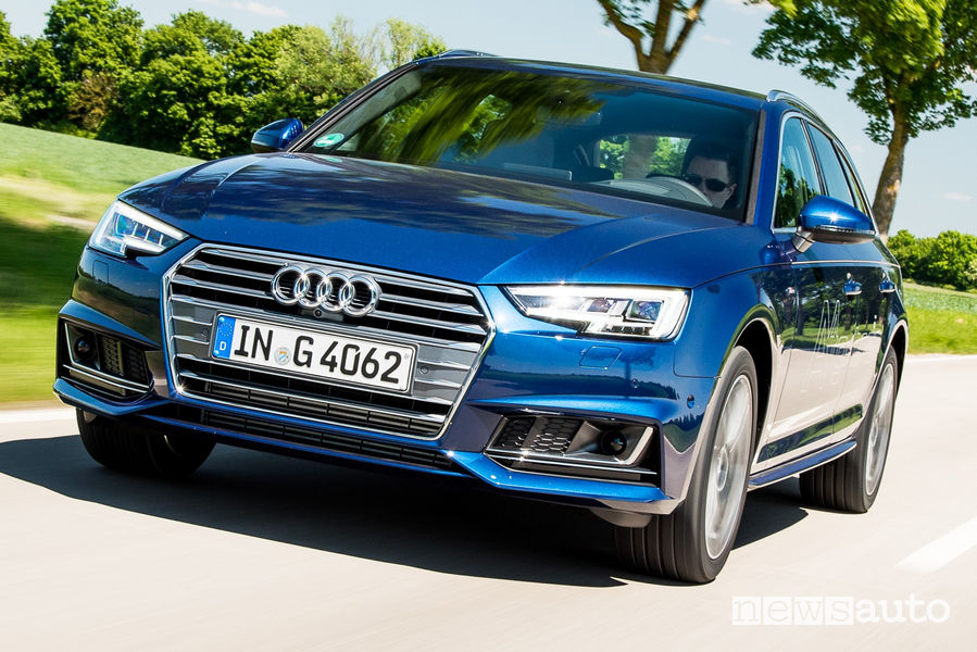Audi A4 Avant g-tron vista frontale