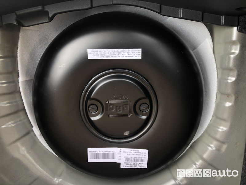 Serbatoio BCR Nissan Micra GPL che scade dopo 10 anni
