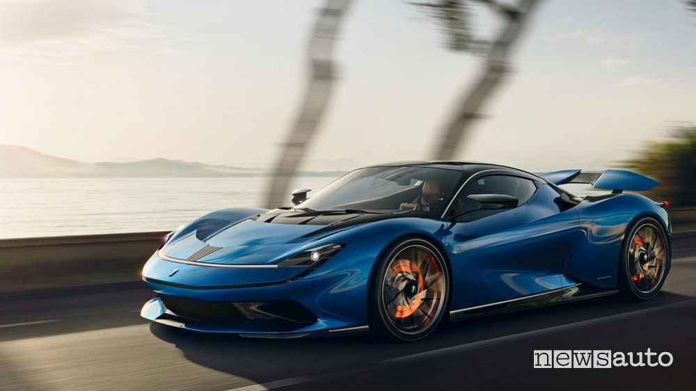 Pininfarina Battista  120 kW 1.900 cavalli autonomia 450 km e zero emissioni. 