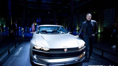Peugeot alla Milano Design Week 2019, Accorsi davanti all'e-Legend Concept