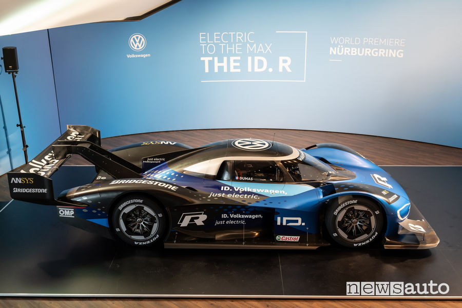 record auto elettriche Nurburgring Volkswagen ID R