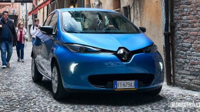 Noleggio auto elettriche Renault Zoe Ferrara