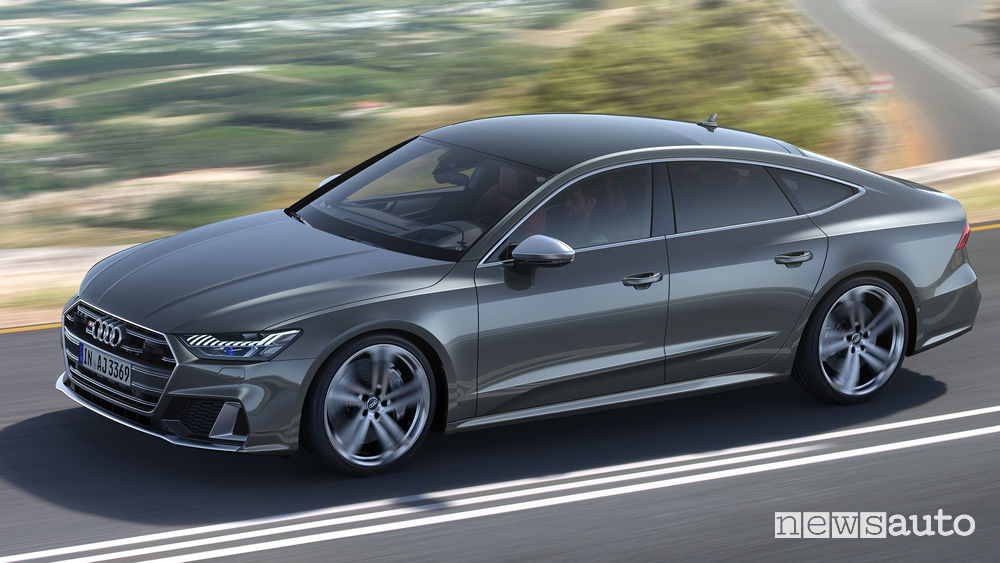 Audi S7 Sportback TDI vista laterale in movimento