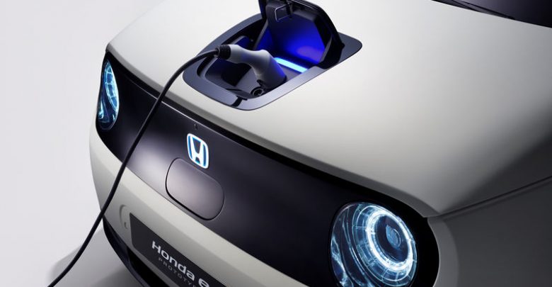 Honda e-Prototype presa di ricarica