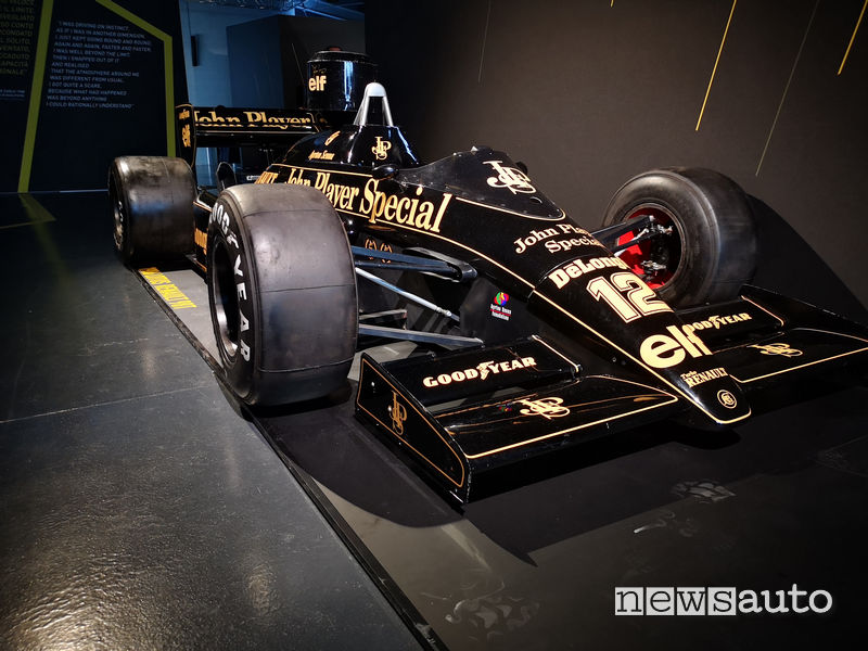 Lotus 98T John Player Special