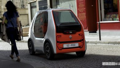 Renault EZ POD auto robot a guida autonoma