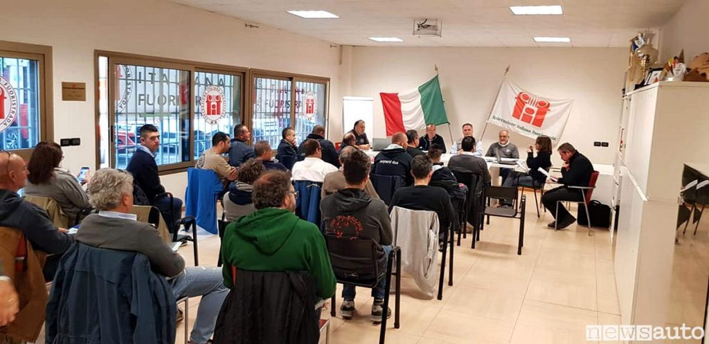La sede di Modena della Federazione Italiana Fuoristrada Fif4x4 durante l'assemblea per il rinnovo del consiglio e cariche. 