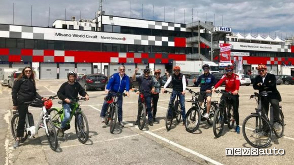 misano-circuit-tour-ebike  visite guidate in autodromo di Misano con la bicicletta. 