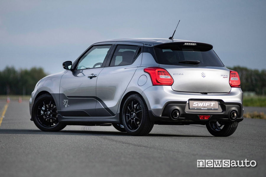 Suzuki Swift Sport Katana con 1.4 Boosterjet da 140 CV 