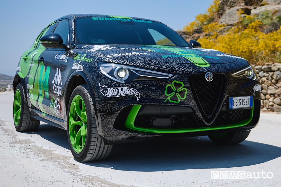 Alfa Romeo Stelvio Gumball 3000 vista di profilo