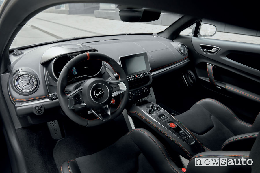 Alpine A110S 2019 abitacolo