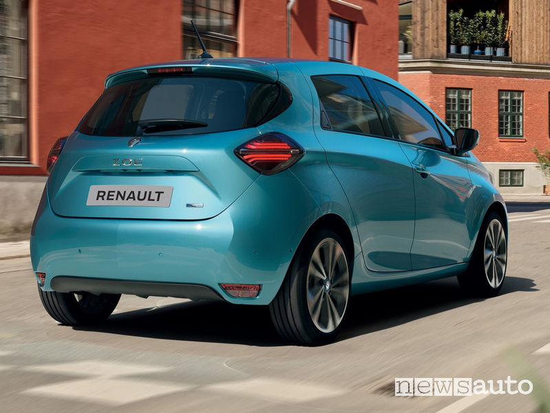 Paraurti posteriore, cofano e fari, nuovo disegno sulla Renault Zoe