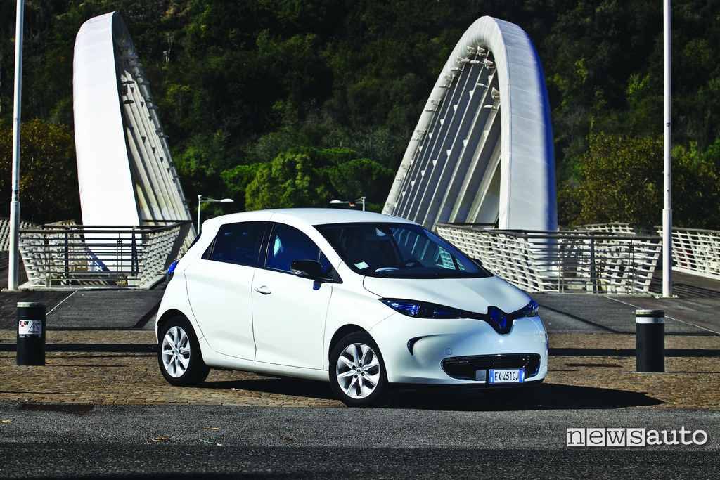 Renault Zoe frontale fotograta a Roma