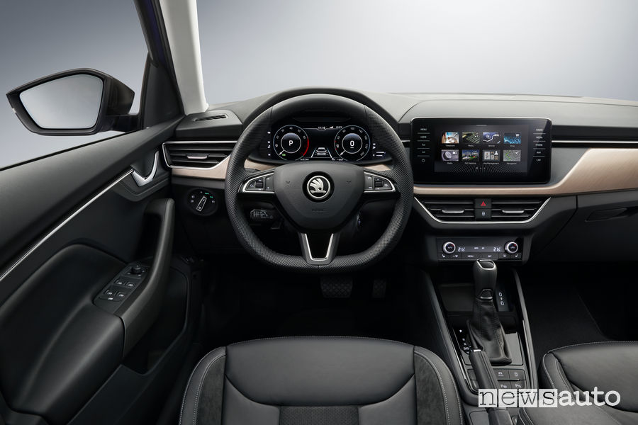 Skoda Scala comando vocale auto Digital Assistant “Okay, Laura!”