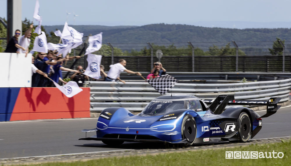 Volkswagen ID.R record al Nurburgring
