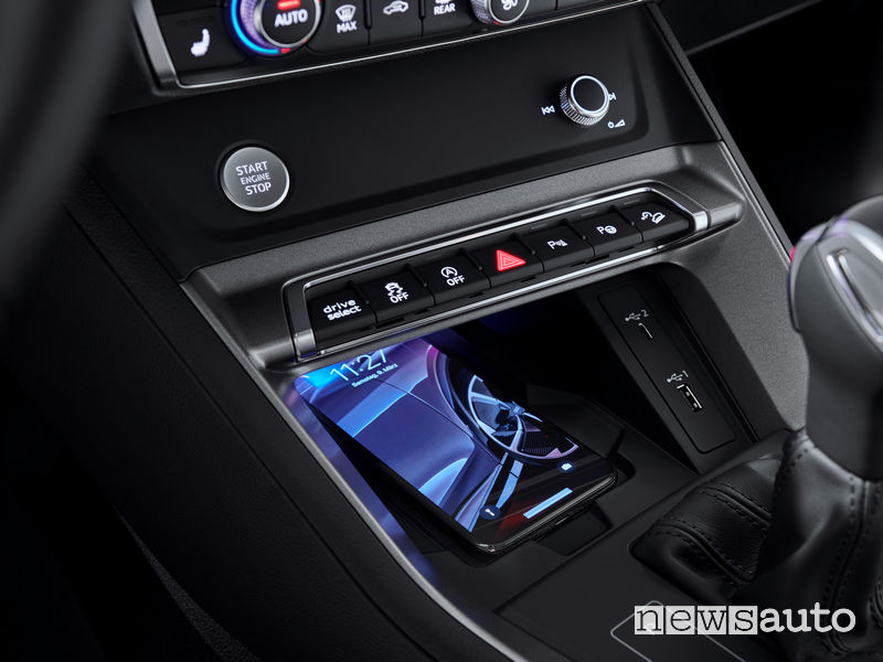 Audi Q3 Sportback ricarica wirelles smartphone