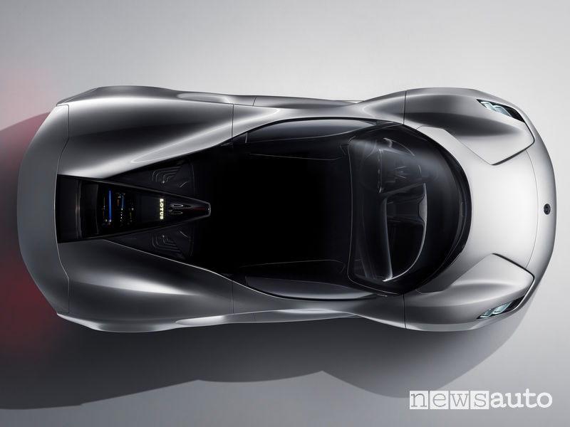 Lotus Evija hypercar elettrica vista dall'alto