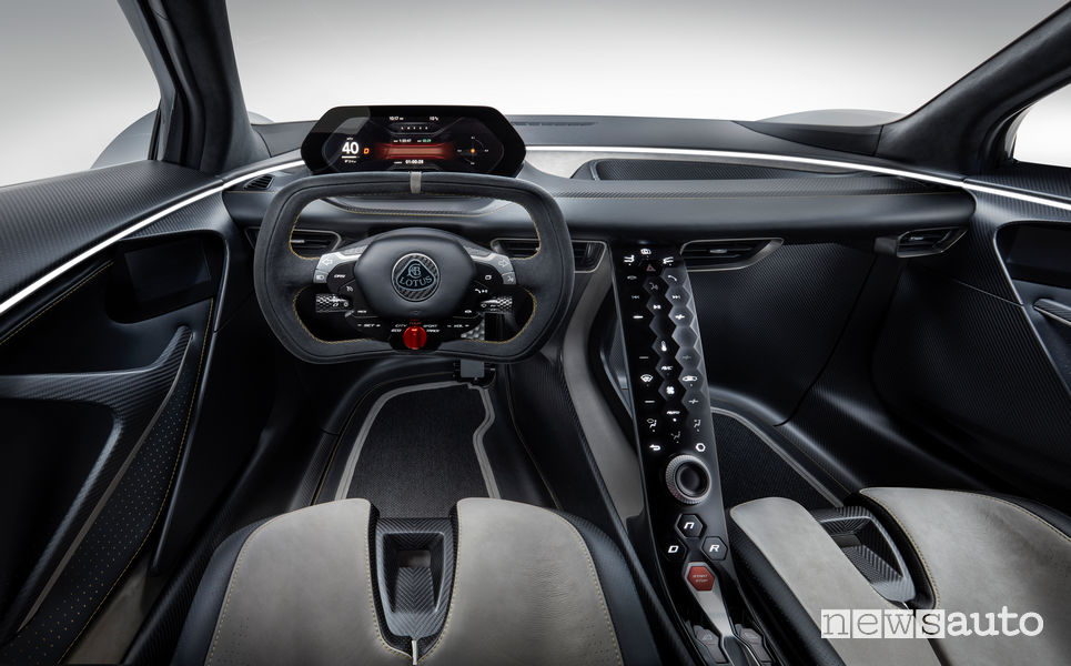 Lotus Evija hypercar elettrica plancia strumenti