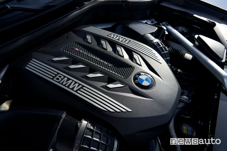 Nuova BMW X6 motore M Sport V8 530 CV