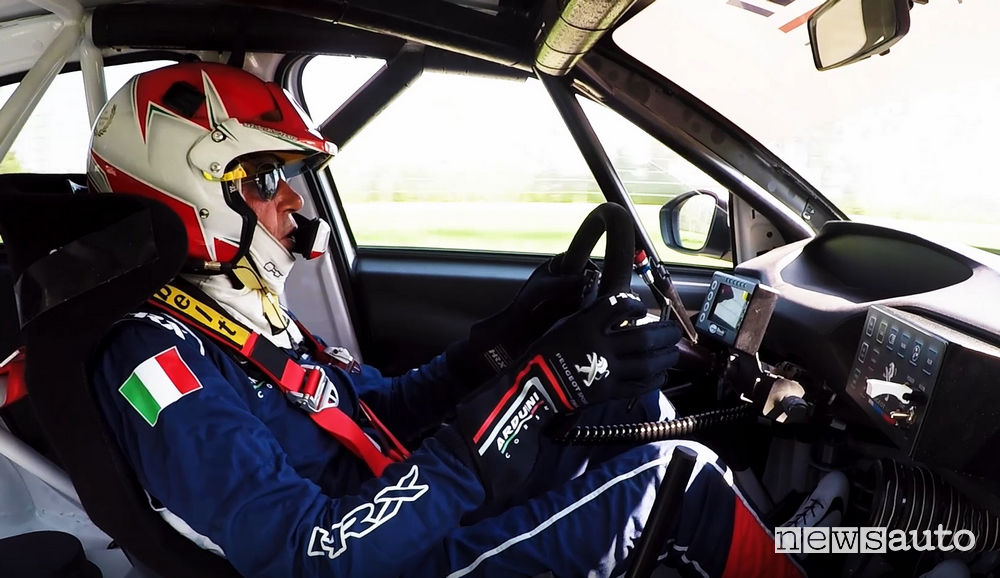 abitacolo Peugeot 308 TCR Massimo Arduini