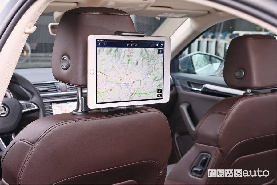 Porta tablet Skoda Superb