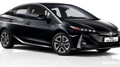 Auto ibrida solare Toyota Prius Plug-In Hybrid