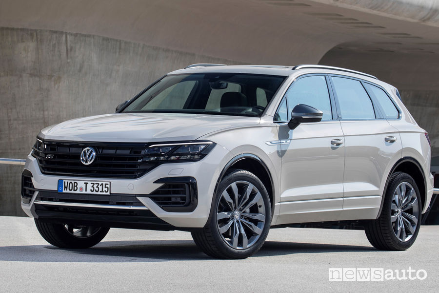 Volkswagen Touareg ONE Million vista di profilo