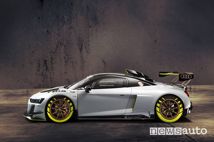 Audi R8 LMS GT2 fiancata laterale