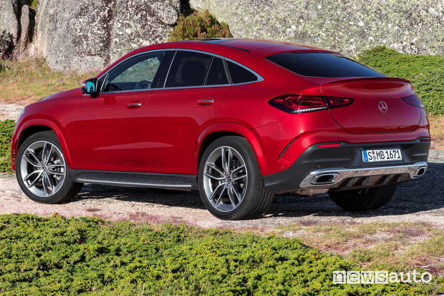 Mercedes-Benz GLE Coupé 2019 vista laterale