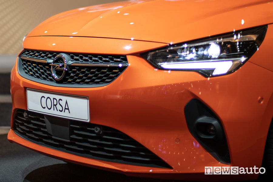Nuova Opel Corsa 2020 Elegance muso anteriore
