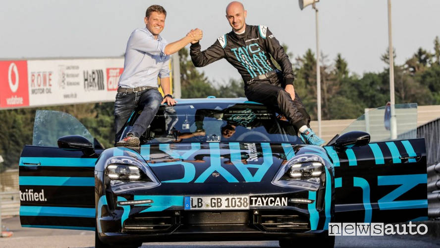 Record Nurburgring Porsche Taycan