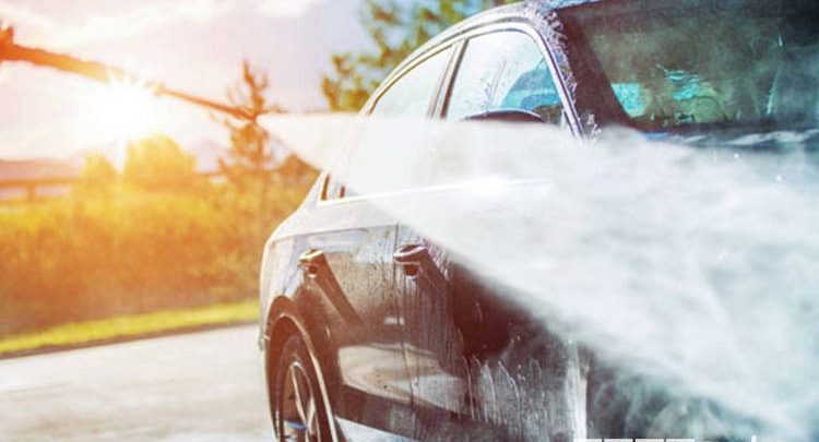 come proteggere auto dal sole lavaggio