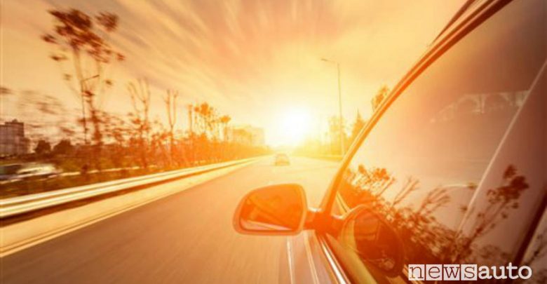 come proteggere auto dal sole