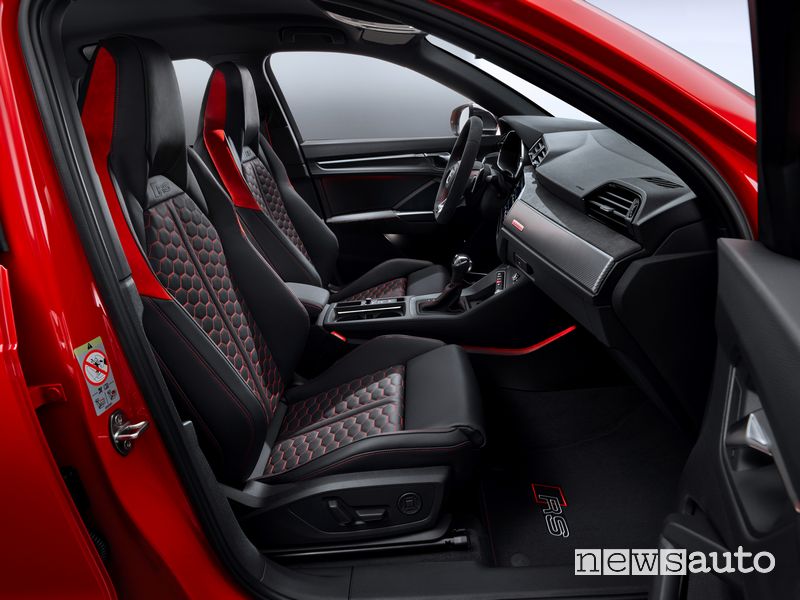 Sedili anteriori sportivi in pelle Audi RS Q3