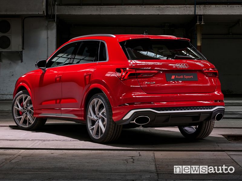 Paraurti posteriore sportivo Audi RS Q3