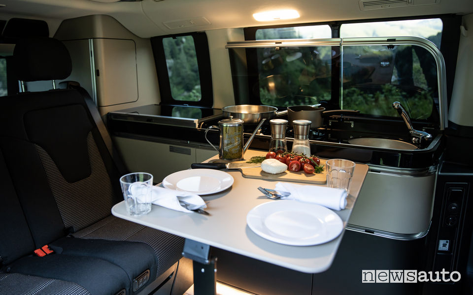 Tavolo cucina abitacolo camper Mercedes Marco Polo