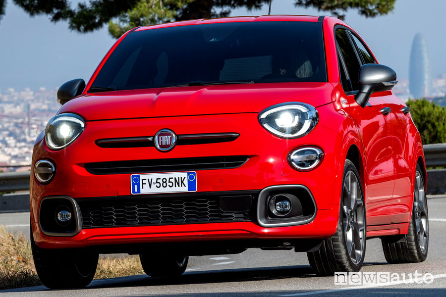 Vista frontale Fiat 500X Sport
