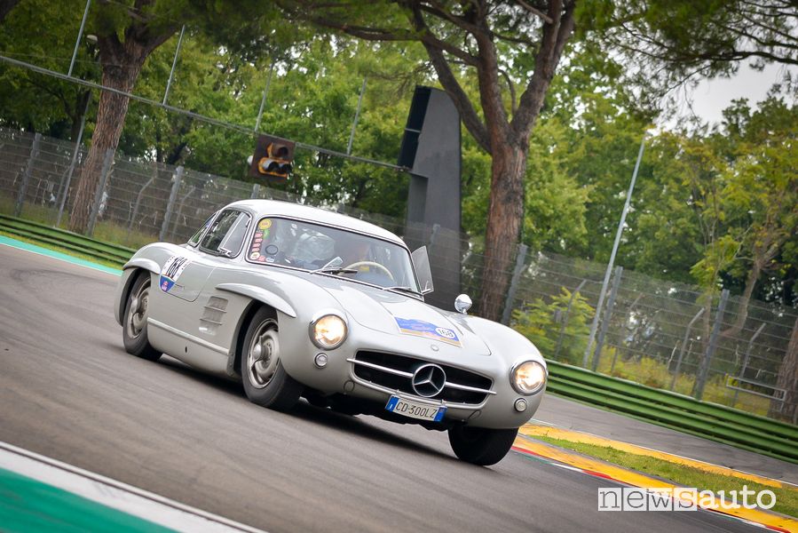 Mercedes 300 SL 1955 al Gp Nuvolari 2019 nell'autodromo di Imola