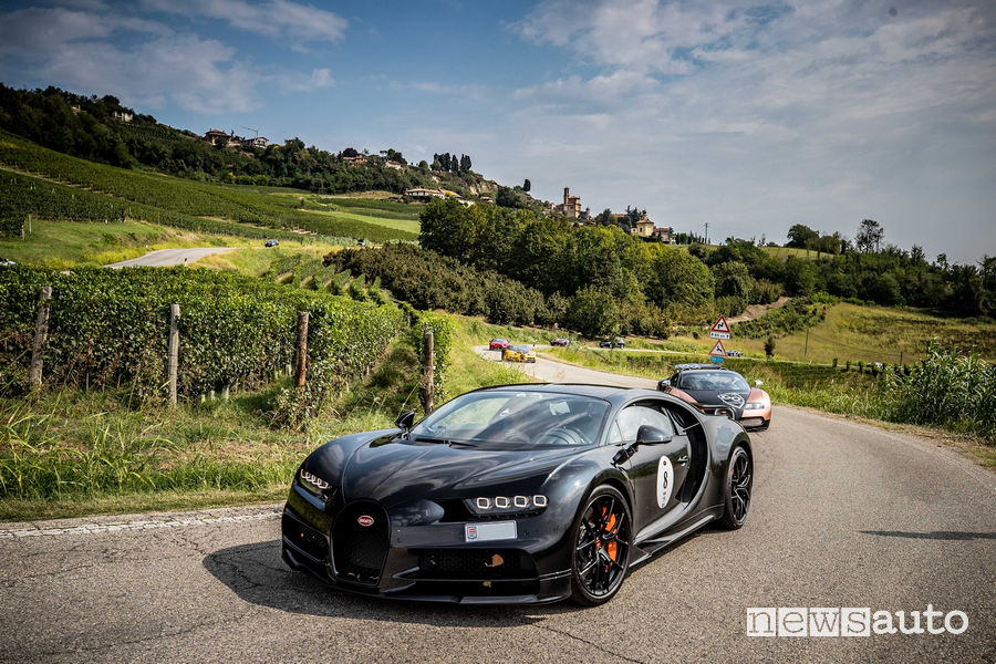 Carovana Bugatti partecipanti al Gran Tour per i 110 anni