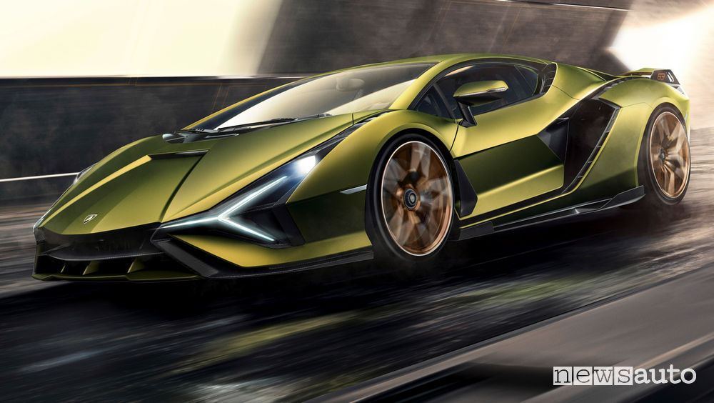 Lamborghini Sian vista di profilo in movimento