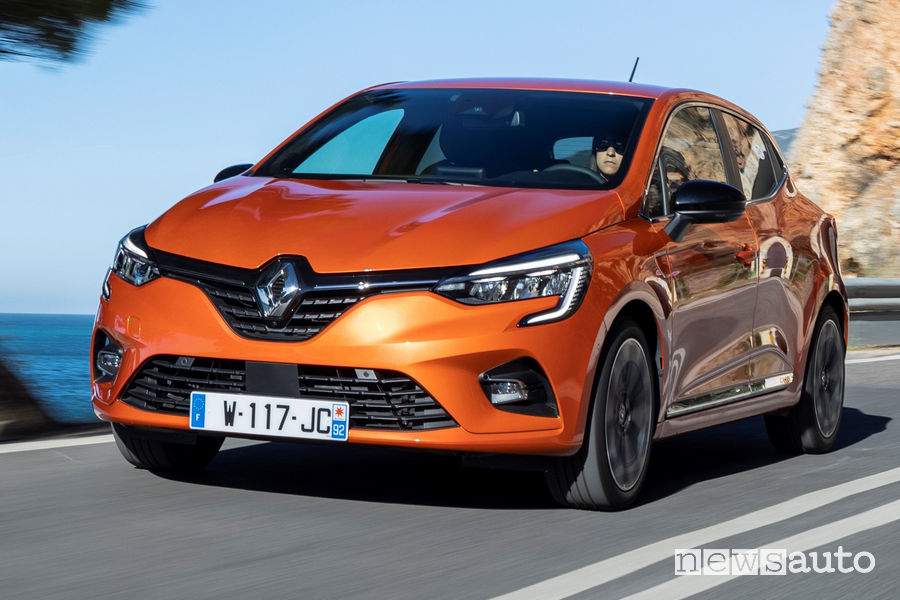 Frontale e nuovi fari a LED anteriori Renault Clio 2020