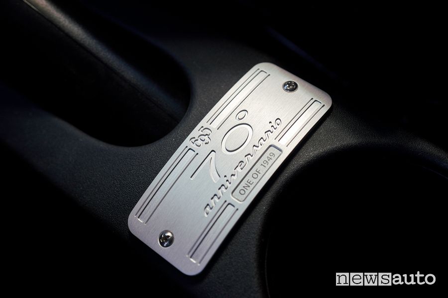 Targhetta identificativa Abarth 695 70° Anniversario