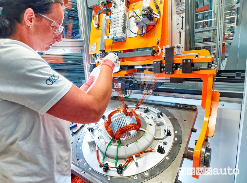 Assemblaggio motore elettrico Audi