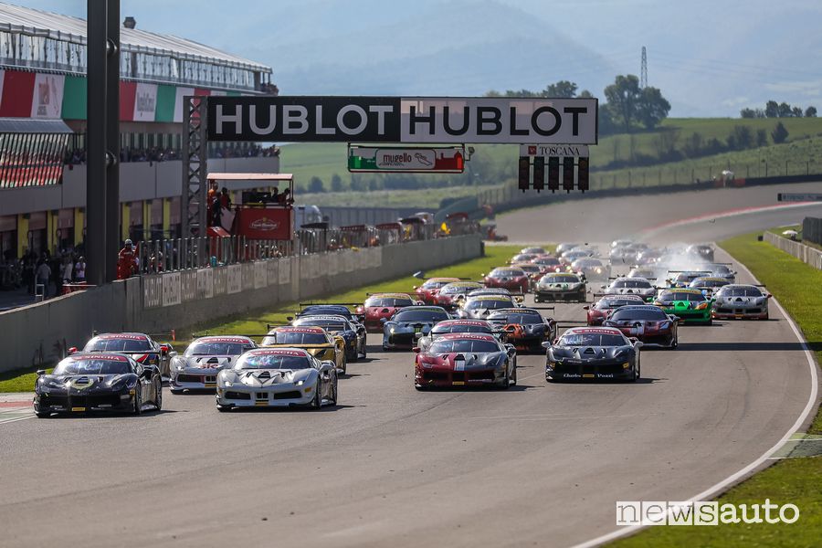 Partenza Finali Mondiali Ferrari Mugello 2019