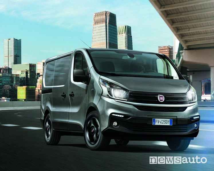 Fari anteriori Fiat Talento furgone