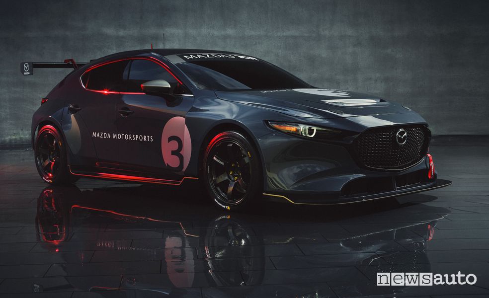 Vista di profilo, fiancata laterale Mazda 3 TCR
